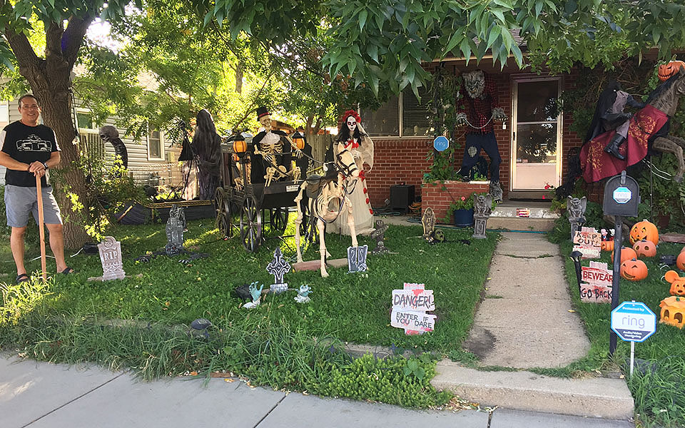Halloween house nearby